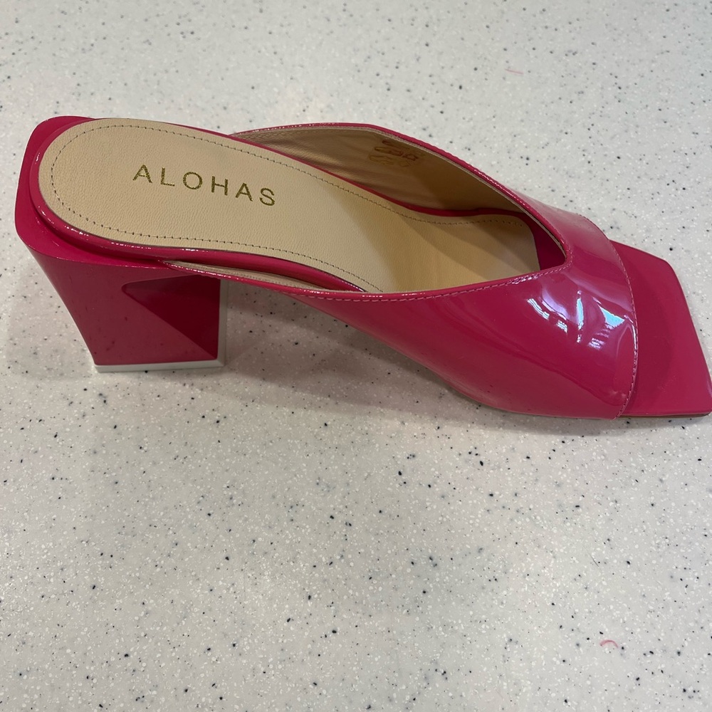 ALOHAS Pink Sandals with Square Toe and Chunky Heel